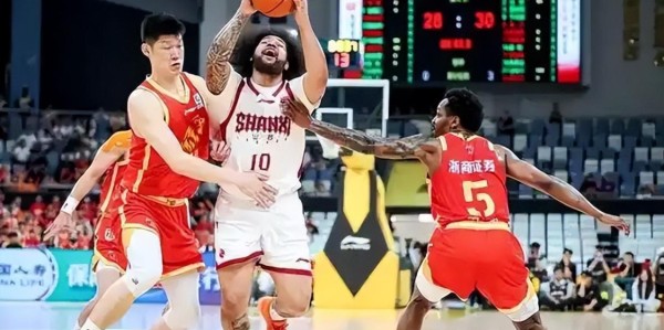 爱游戏体育登录入口-CBA8进4生死战！广厦客场翻盘，山西错失赛点，排名主动权易主