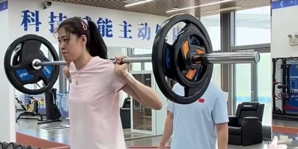 爱游戏体育登录入口-重磅利好！李盈莹全面恢复有球训练，中国女排终迎强心剂|孟豆|节奏|康复|队员|主攻_新浪体育_新浪新闻