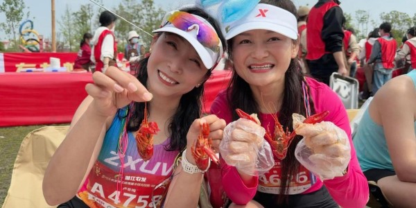爱游戏体育登录入口-读懂城市｜10吨小龙虾宴请全国马拉松跑友，潜江打的什么算盘？